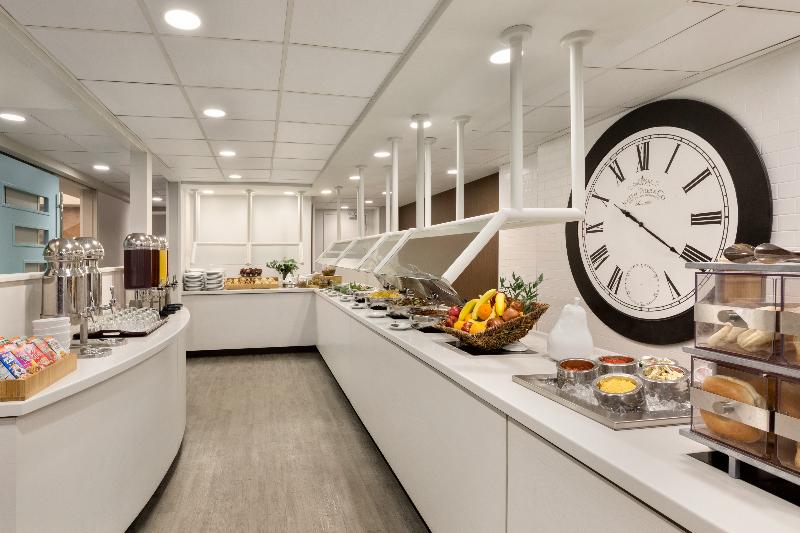 American Hotel Atlanta Downtown, Tapestry Collection Hilton