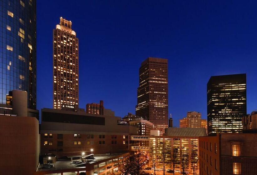 American Hotel Atlanta Downtown, Tapestry Collection Hilton