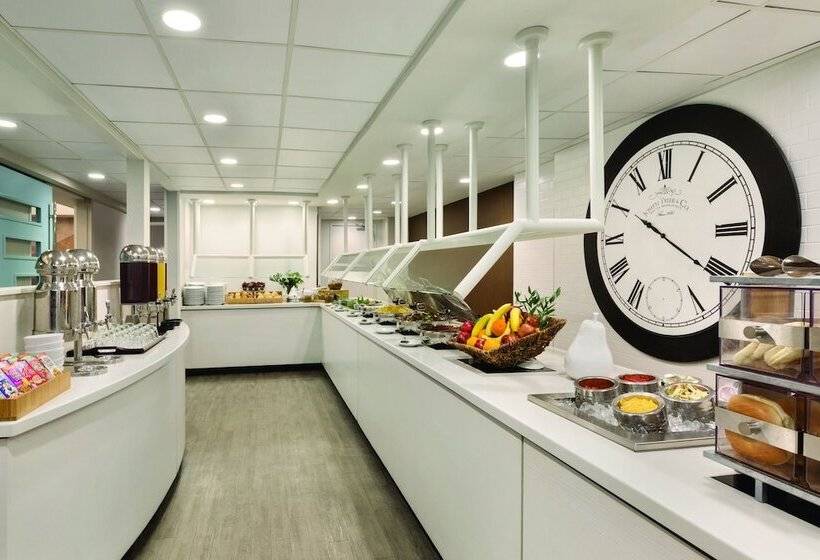 American Hotel Atlanta Downtown, Tapestry Collection Hilton