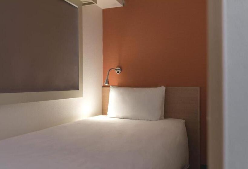 בית מלון כפרי The B Sangenjaya