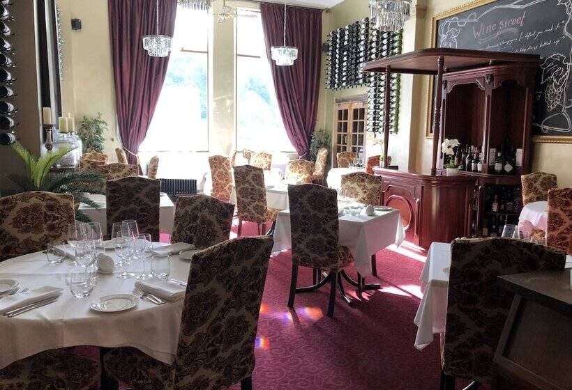 בית מלון כפרי The County