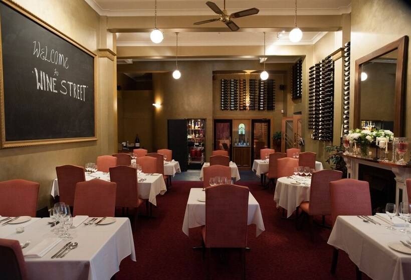 בית מלון כפרי The County