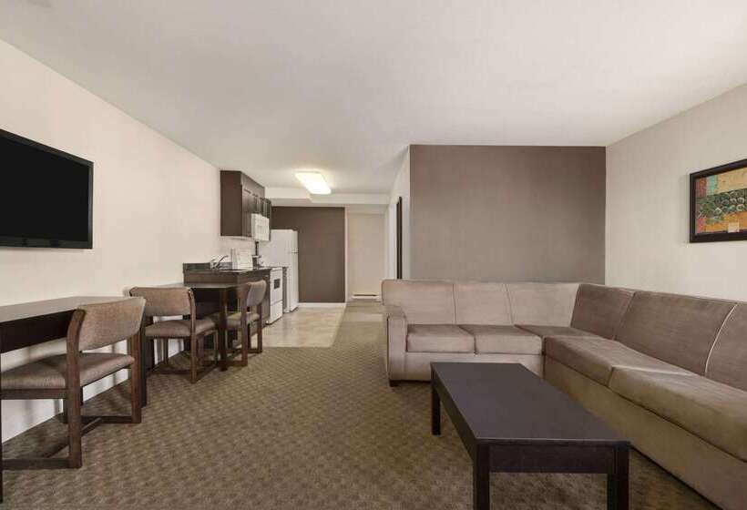 酒店 Travelodge By Wyndham Kamloops Mountview