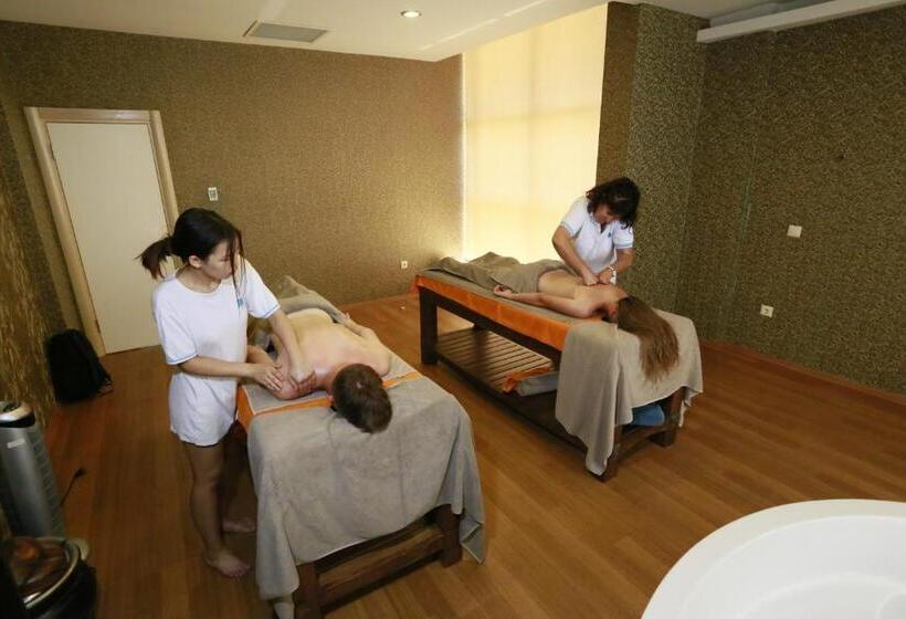 ホテル Turunc Resort