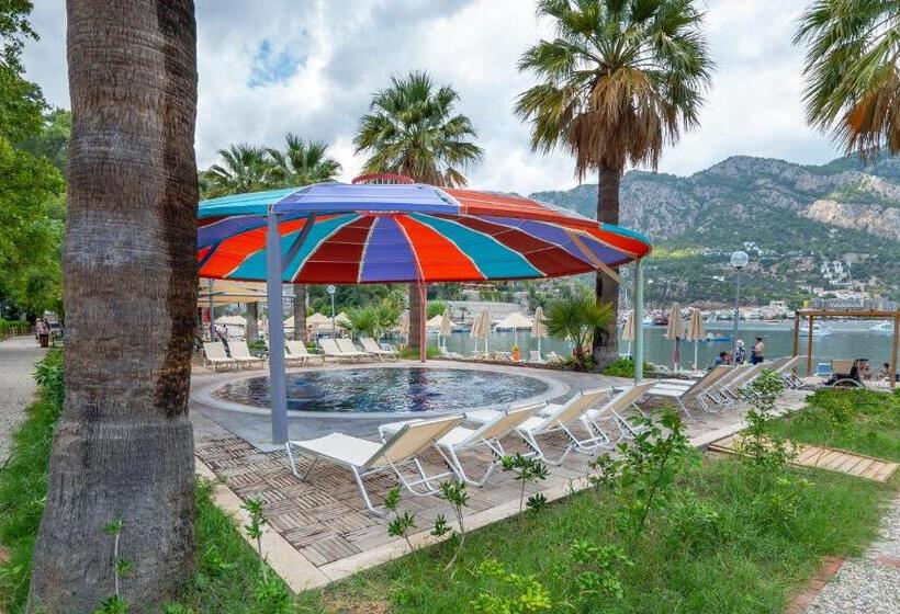 ホテル Turunc Resort