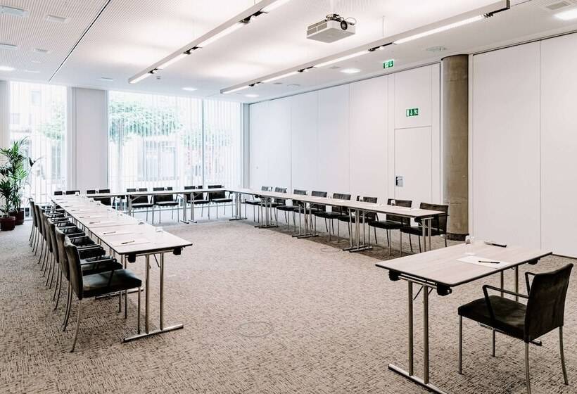 호텔 Vienna House Easy By Wyndham Stuttgart