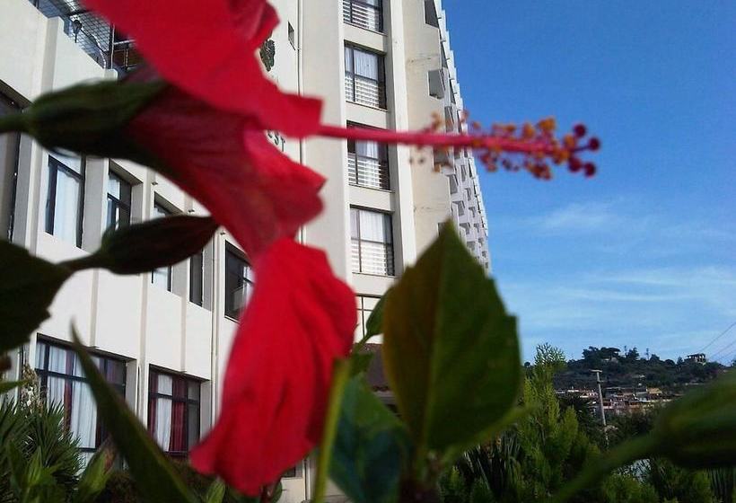 Отель West Ada Inn