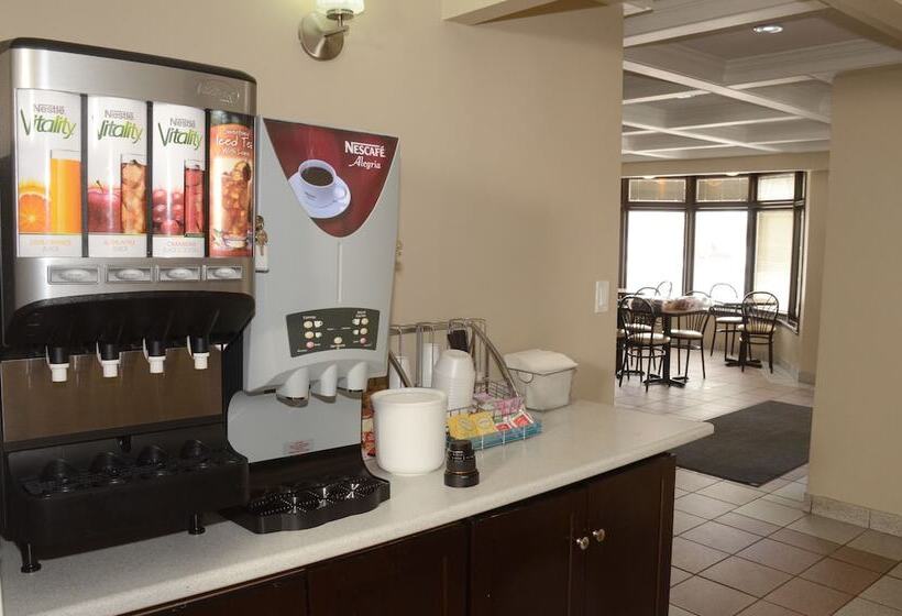 فندق على الطريق Super 8 By Wyndham North Bay