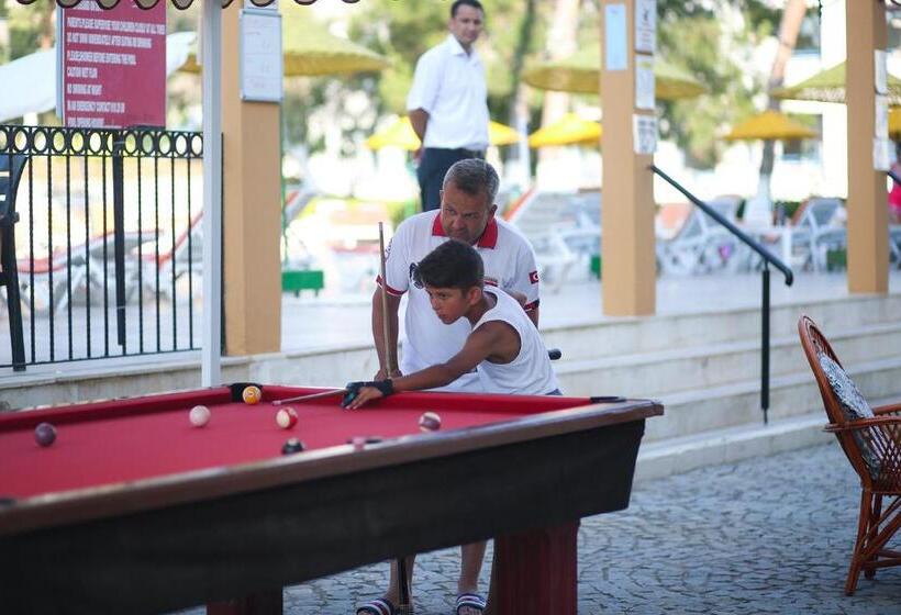 Tuntas Family Suites Kusadasi