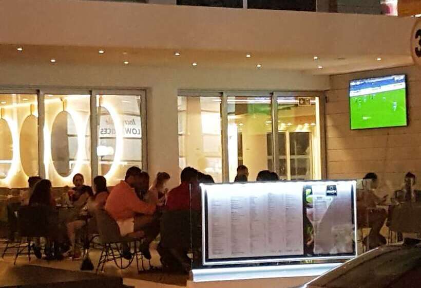 Anthea Hotel Apartments