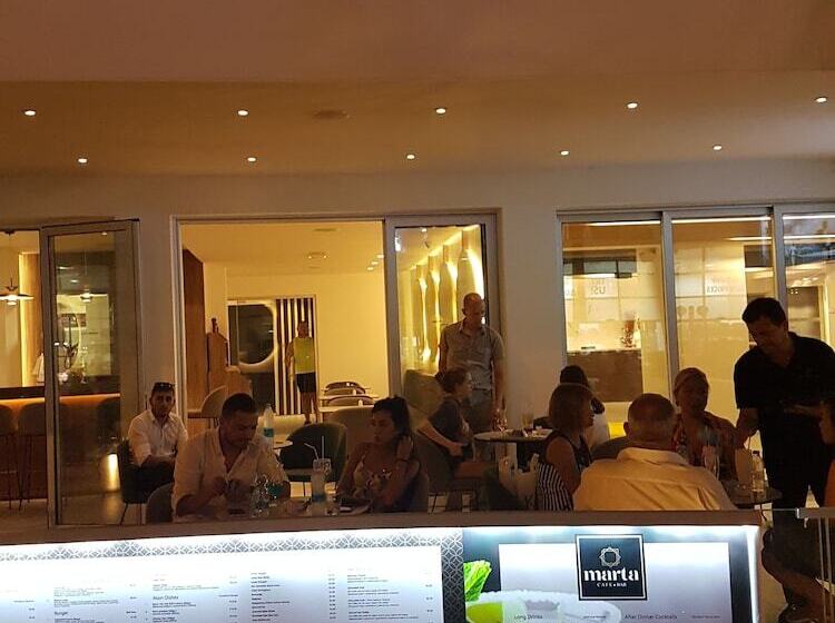 Anthea Hotel Apartments