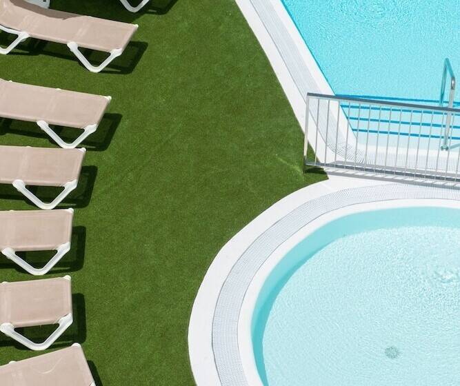 Apartamentos Montesol