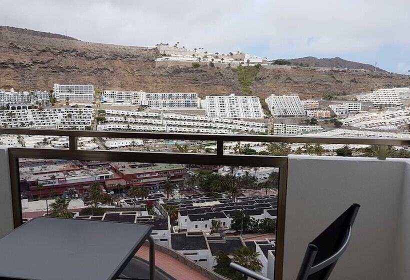 Apartamentos Montesol