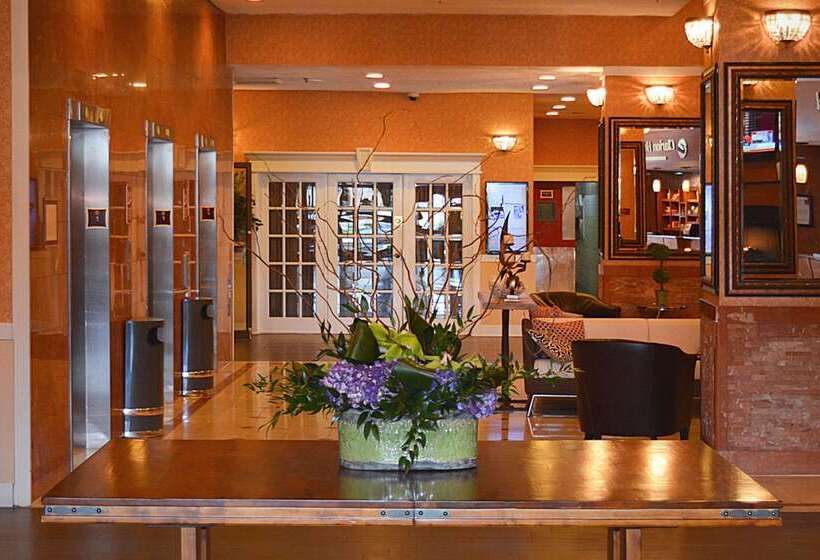 Clarion Hotel Philadelphia International Airport