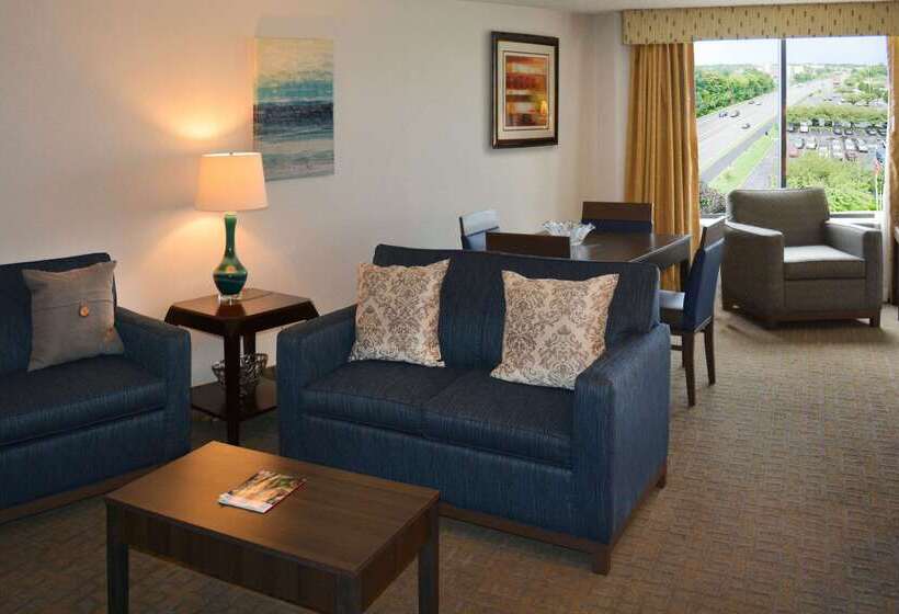 Clarion Hotel Philadelphia International Airport