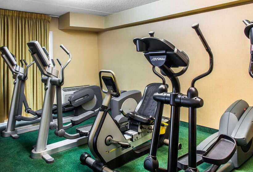 Clarion Hotel Philadelphia International Airport