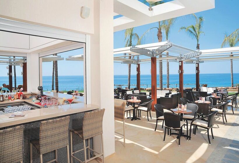 فندق Alexander The Great Beach