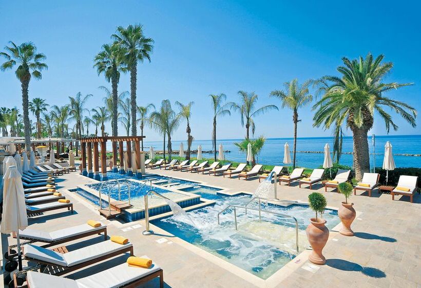 فندق Alexander The Great Beach