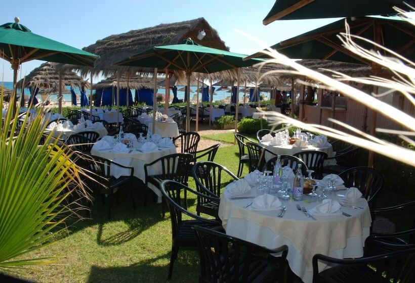 Отель Alhambra Thalasso