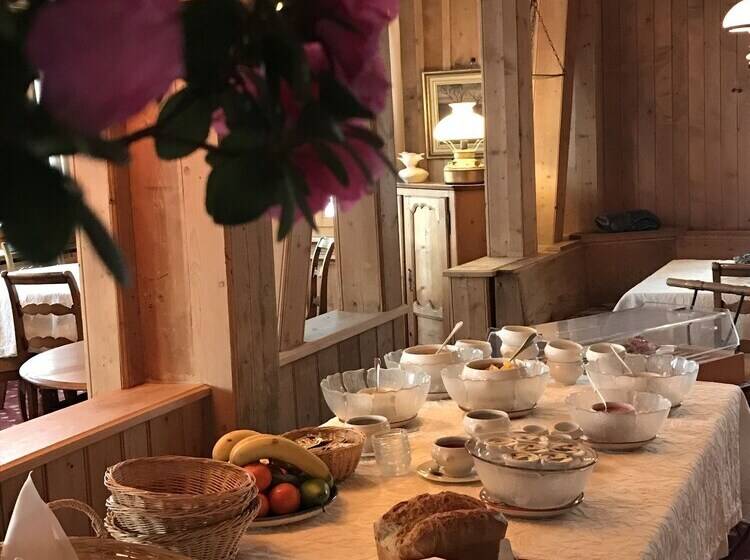 酒店 Alpenrose Mit Gourmetrestaurant Azalee