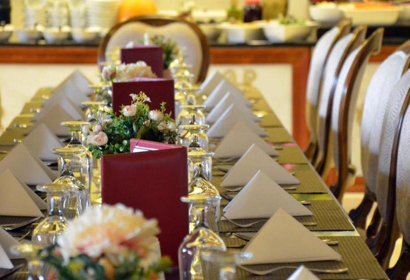 هتل Amra Palace International