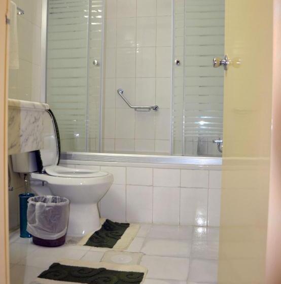 هتل Amra Palace International