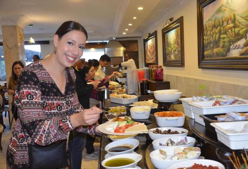 هتل Amra Palace International