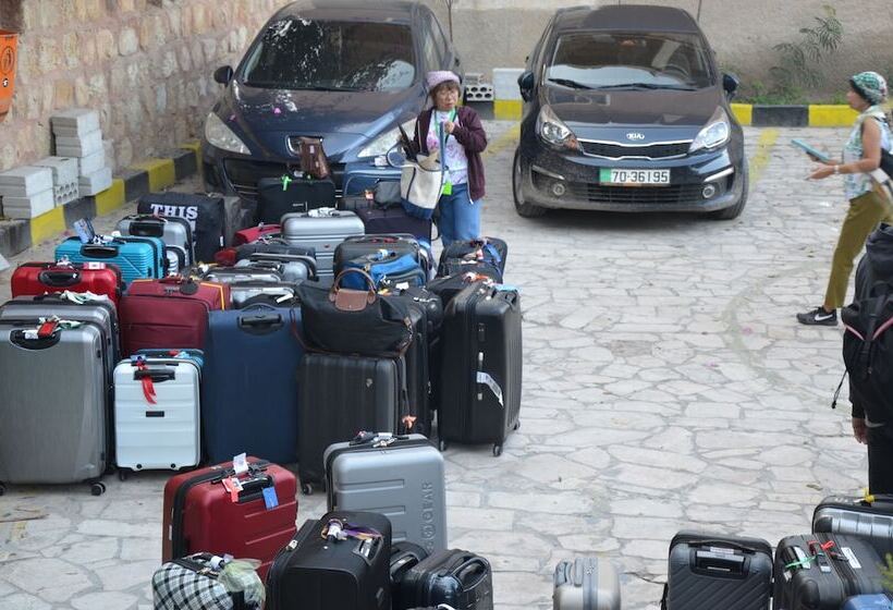 هتل Amra Palace International