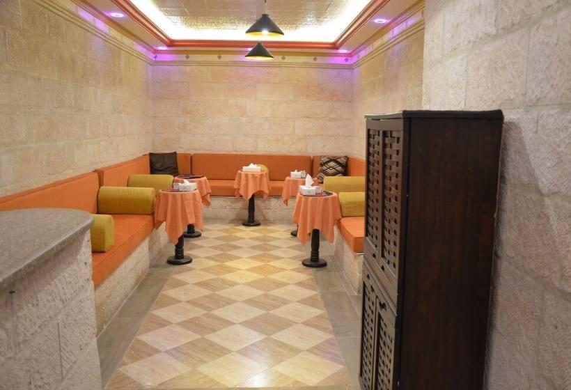 هتل Amra Palace International