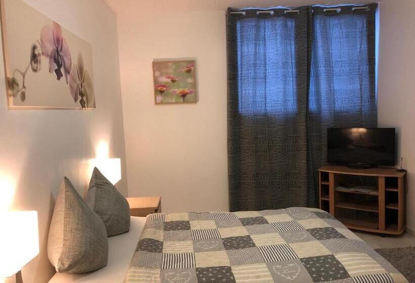 בית מלון כפרי Auberge Pour Tous