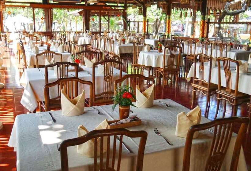 فندق Bali Taman Beach Resort & Spa Lovina