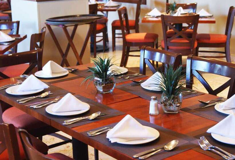 فندق Best Western Plus Los Mochis