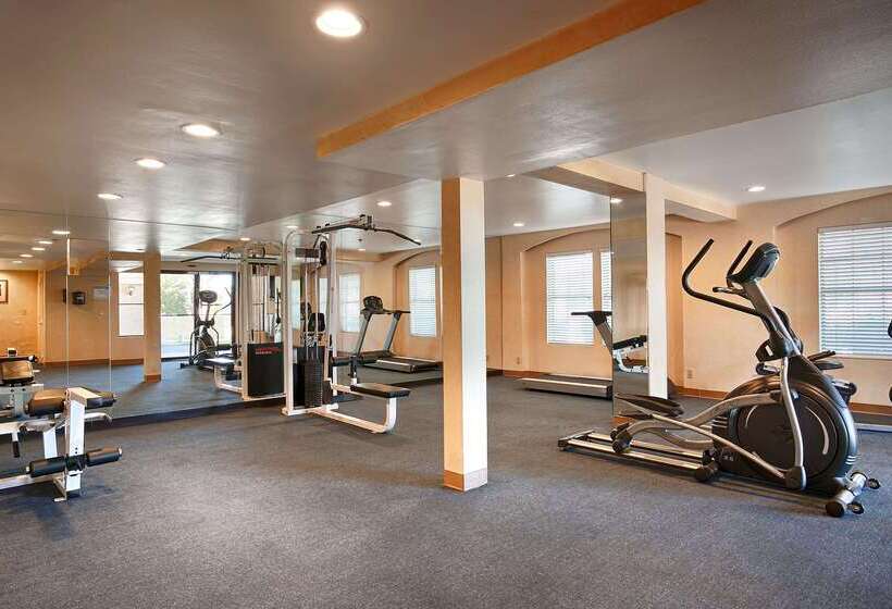 בית מלון כפרי Best Western Plus Palm Desert Resort