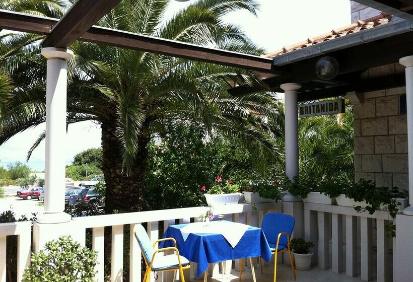 Hotel Britanida