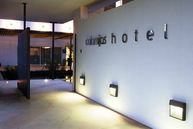 ホテル Calamijas