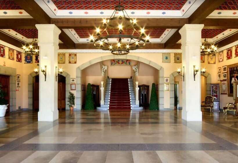 هتل Candido 4* Sup