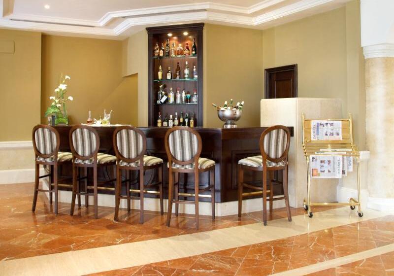 هتل Candido 4* Sup