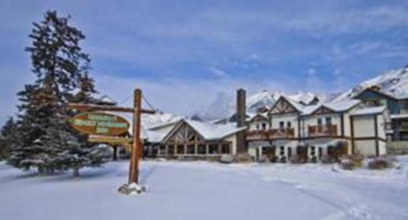 Отель Canmore Rocky Mountain Inn