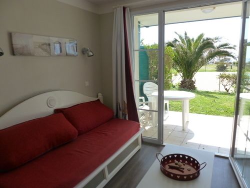 L  Eclose Cap Marine