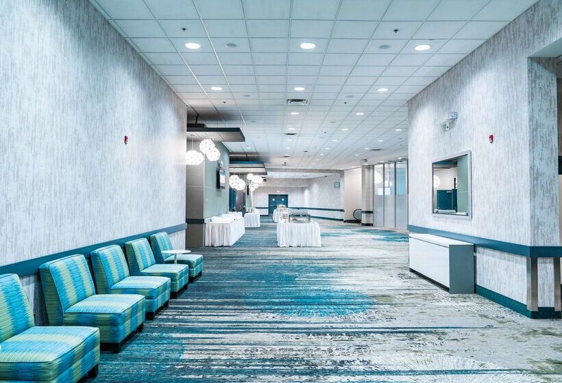 Coast Hotel & Convention Centre