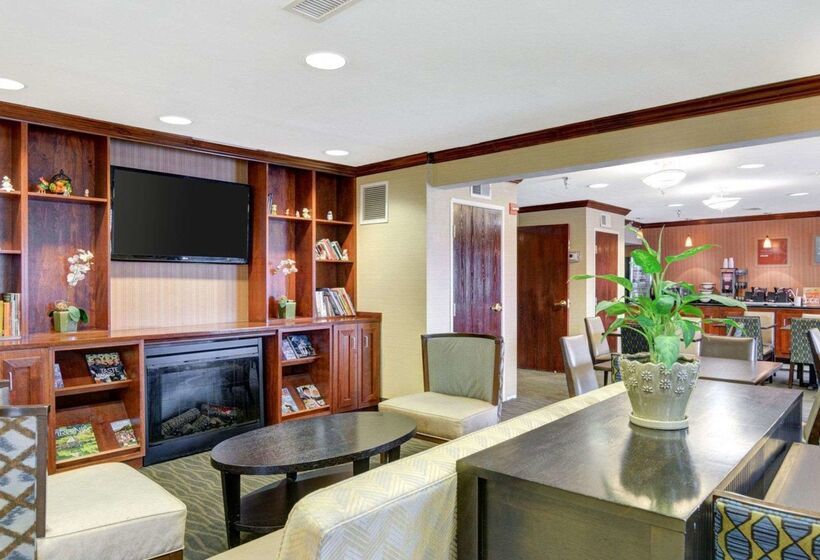 酒店 Spark By Hilton Sterling Dulles Airport