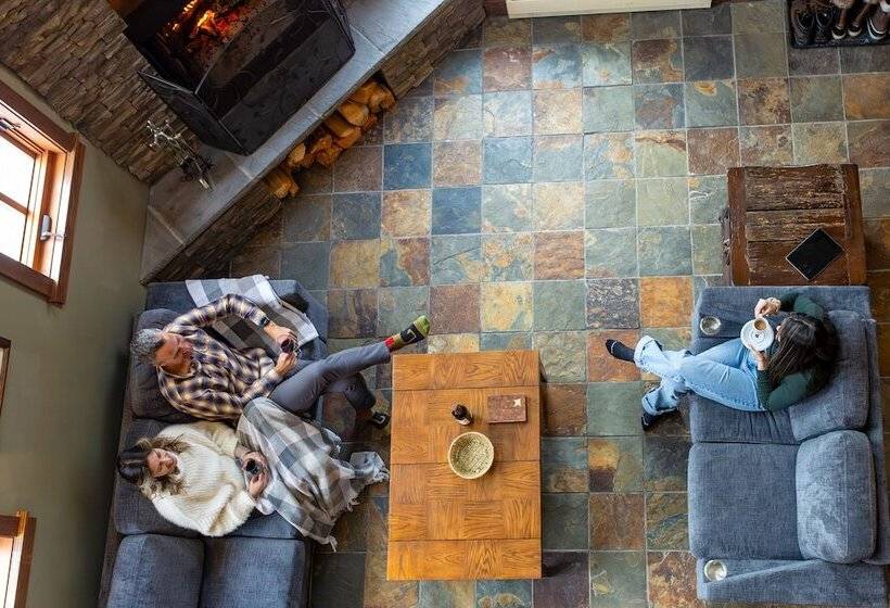 בית מלון כפרי Copper Horse Lodge