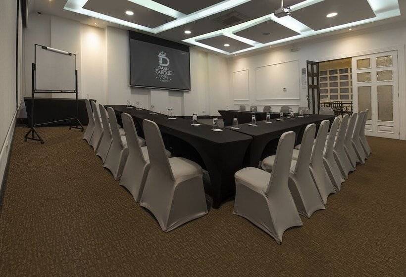 ホテル Dann Carlton Quito