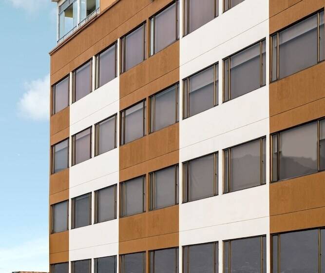 هتل Dann Combeima