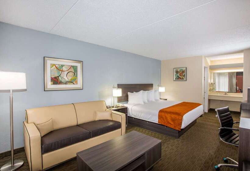 호텔 Days Inn & Suites By Wyndham Orlando Airport