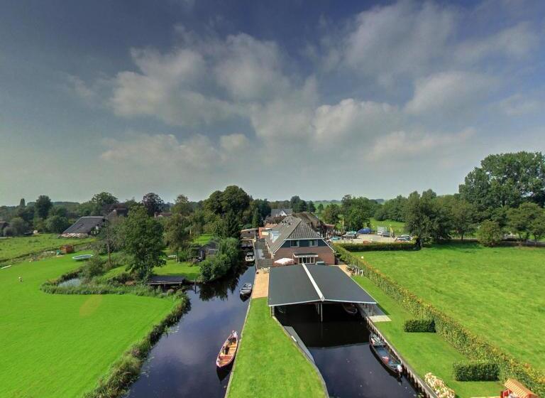 ホテル De Harmonie