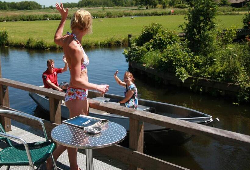 ホテル De Harmonie