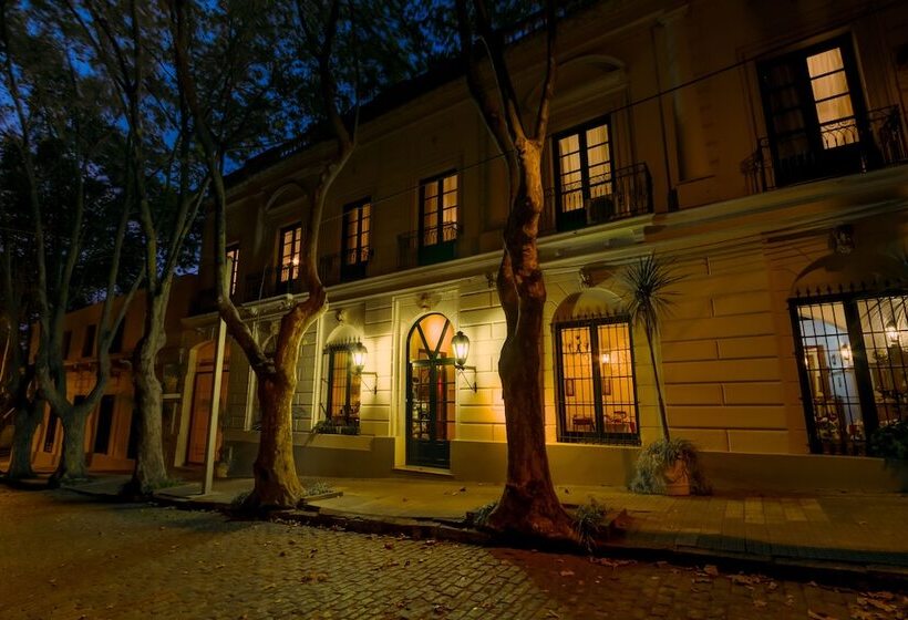 Отель Don Antonio Posada