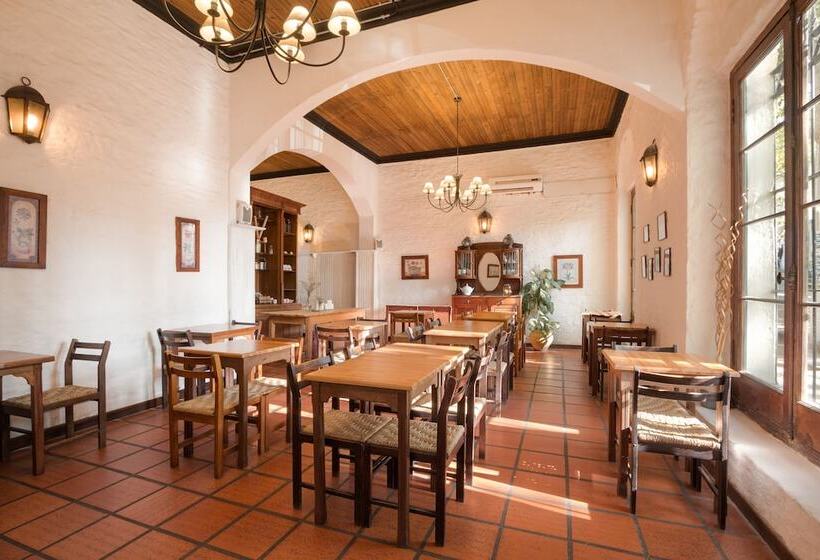 Отель Don Antonio Posada