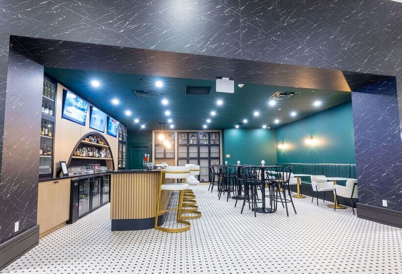 Hotel Doubletree By Hilton Calgary North